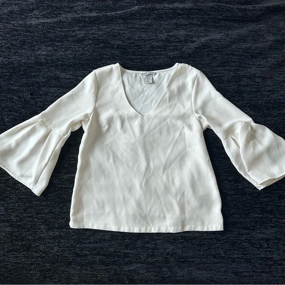 H&M Ruffle Bell Sleeve Blouse - Picture 3 of 8